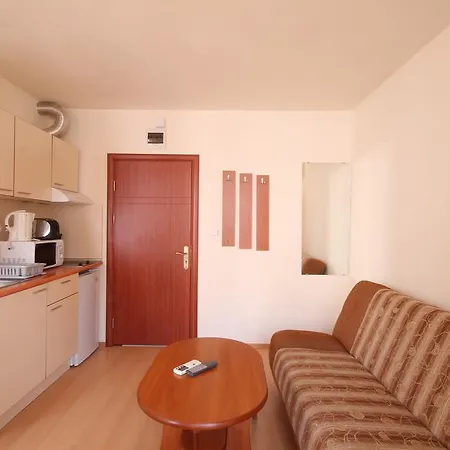 Apartment Studio Arendoo In Rainbow 2 *